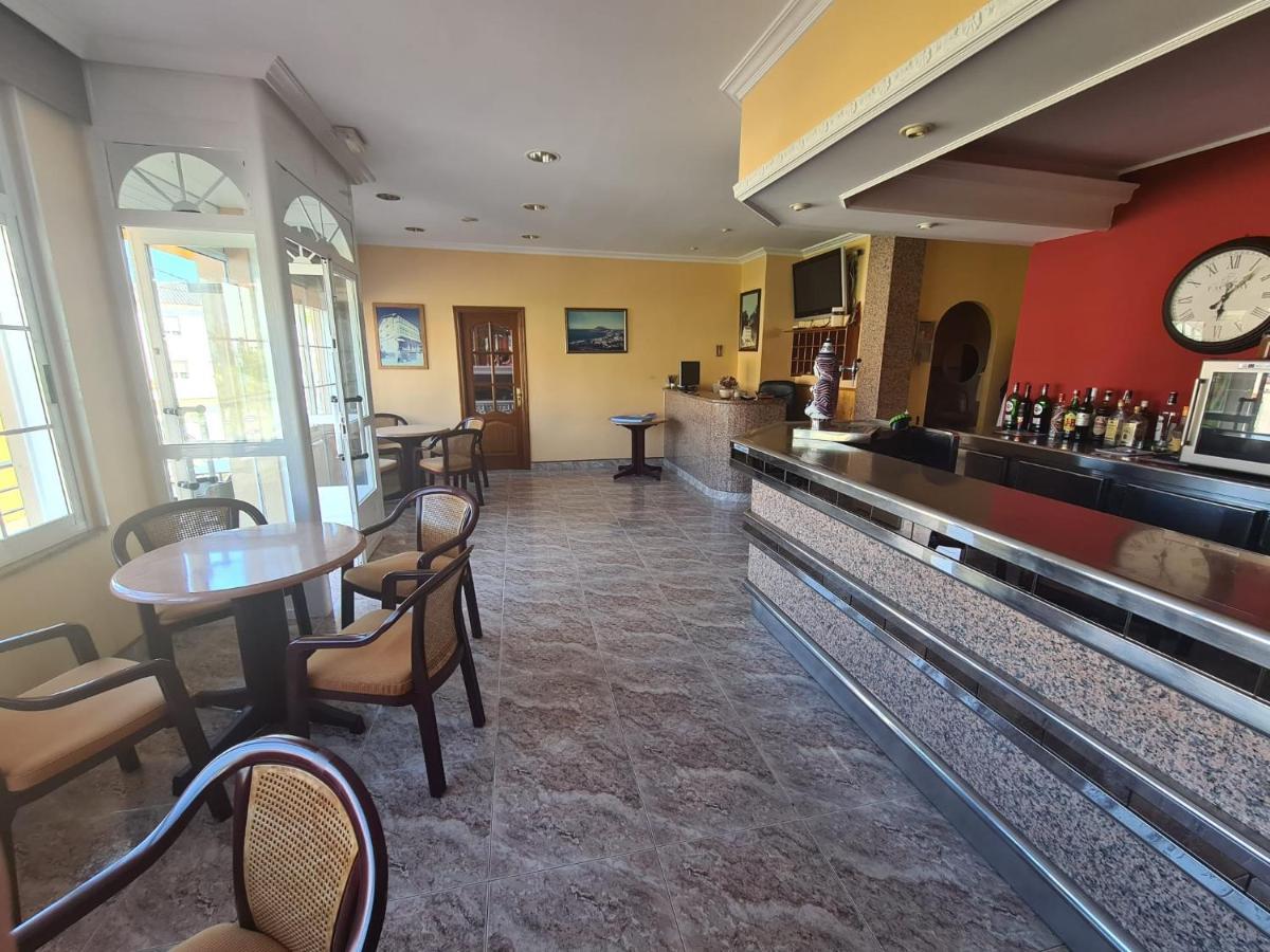 Hostal Playa Atlantica Hotel Louro Exterior photo