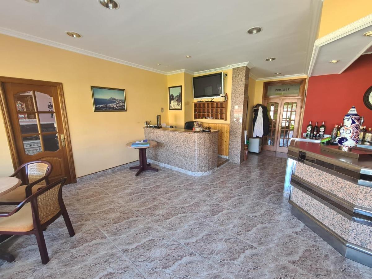 Hostal Playa Atlantica Hotel Louro Exterior photo
